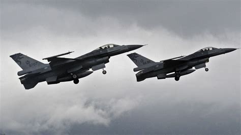 US gives ‘green light’ to European countries to train Ukrainians on F-16 fighter jets, Biden official says